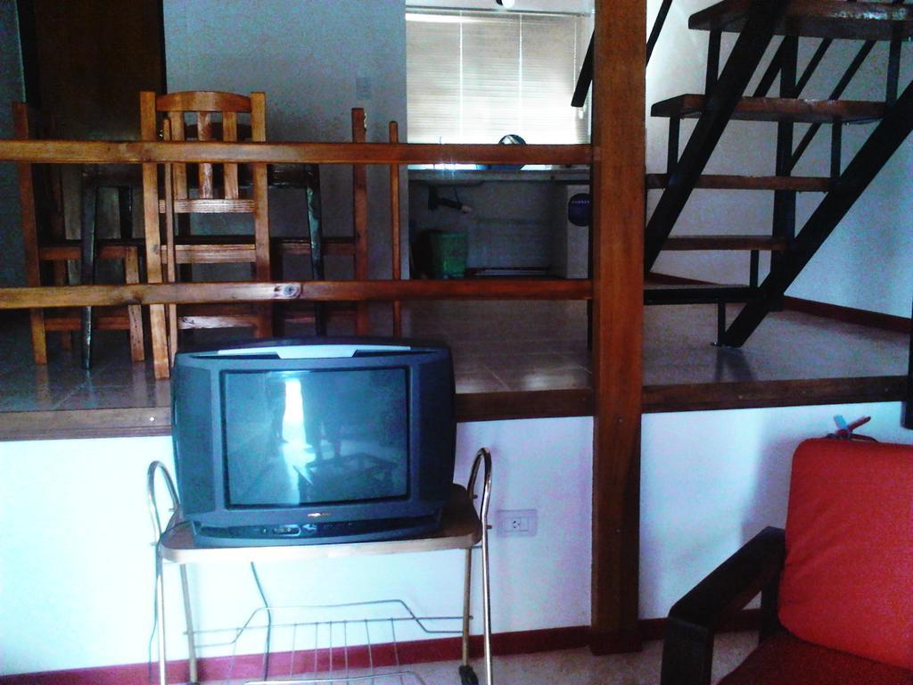 Departamentos Los Almendros Villa de Merlo Bilik gambar