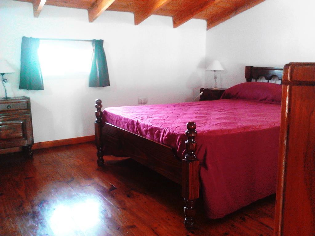 Departamentos Los Almendros Villa de Merlo Bilik gambar